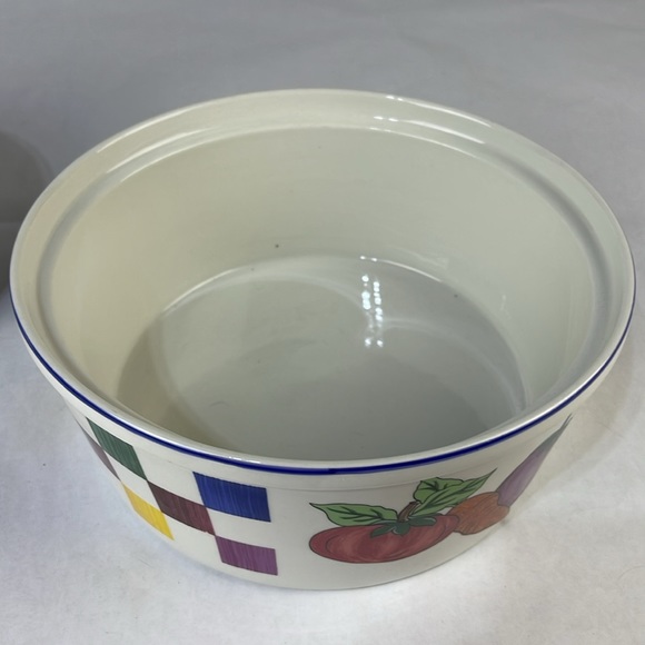 Verdura Hand Painted Veggie Motif Casserole Dish - Picture 9 of 16